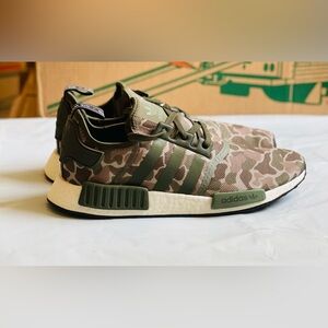 Adidas NMD_R1 green camo new in original box